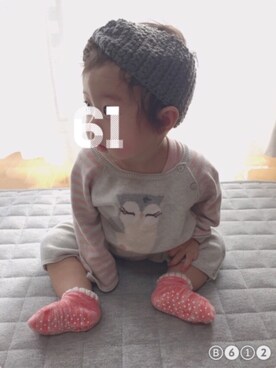 「babyGAP（babyGAP）のアイテム（ロンパース、グレー系）」を使った、hana‧✧̣̥̇‧さん（キッズ）の冬コーディネート