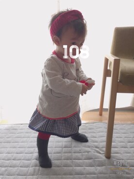 「Handmade（ハンドメイド）のアイテム（ヘアバンド、レッド系）」を使った、hana‧✧̣̥̇‧さん（キッズ）の春コーディネート
