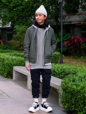 「ZALORA（-）のアイテム（その他）」を使った、唯家 Vegaさん（メンズ・177cm）の冬コーディネート