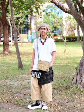 「FACETASM（ファセッタズム）のアイテム（その他）」を使った、唯家 Vegaさん（メンズ・177cm）の春コーディネート