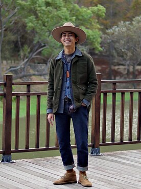 「STUSSY（ステューシー）のアイテム（テーラードジャケット）」を使った、唯家 Vegaさん（メンズ・177cm）の冬コーディネート