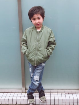 「H&M（エイチ・アンド・エム）のアイテム（ブルゾン）」を使った、ＲeeeeeNさん（キッズ・120cm）の春コーディネート
