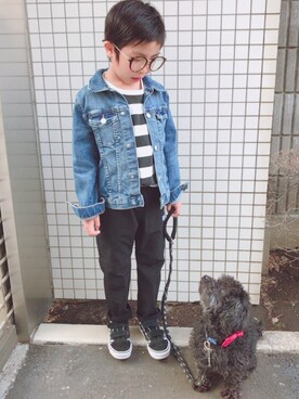 「H&M（エイチ・アンド・エム）のアイテム（デニムジャケット、ブルー系）」を使った、ＲeeeeeNさん（キッズ）の春コーディネート