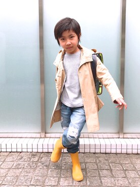 「CIAOPANIC TYPY（チャオパニックティピー）のアイテム（Tシャツ/カットソー、グレー系）」を使った、ＲeeeeeNさん（キッズ）の春コーディネート
