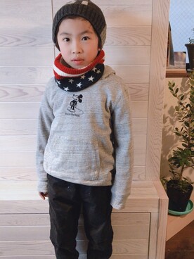 「BAYFLOW（ベイフロー）のアイテム（パーカー、グレー系）」を使った、ＲeeeeeNさん（キッズ）の冬コーディネート