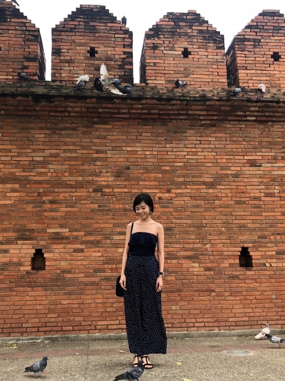 「changmei」｜「GUのアイテム（チノパンツ、ブルー系）」を使った、Arielさん（レディース・168cm）の秋コーディネートの1枚目の写真