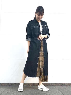 「CONVERSE TOKYO（コンバーストウキョウ）のアイテム」を使った、tomokaさん（レディース・165cm）の秋コーディネート