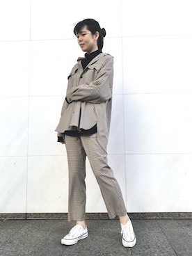 「CONVERSE TOKYO（コンバーストウキョウ）のアイテム」を使った、tomokaさん（レディース・165cm）の秋コーディネート