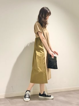 「CONVERSE TOKYO（コンバーストウキョウ）のアイテム」を使った、tomokaさん（レディース・165cm）の春コーディネート