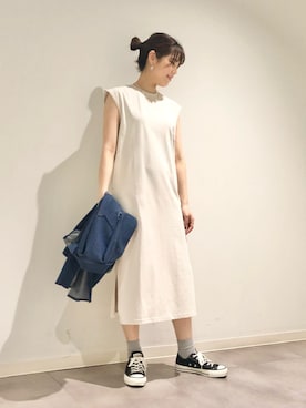 「CONVERSE TOKYO（コンバーストウキョウ）のアイテム」を使った、tomokaさん（レディース・165cm）の春コーディネート