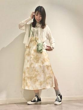 「CONVERSE TOKYO（コンバーストウキョウ）のアイテム」を使った、tomokaさん（レディース・165cm）の春コーディネート