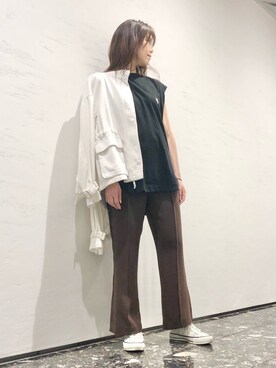 「CONVERSE TOKYO（コンバーストウキョウ）のアイテム（ジャケット/アウター）」を使った、tomokaさん（レディース・165cm）の春コーディネート