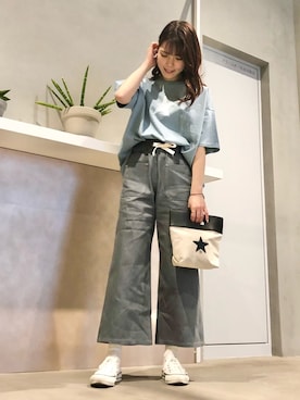 「CONVERSE TOKYO（コンバーストウキョウ）のアイテム」を使った、tomokaさん（レディース・165cm）の春コーディネート
