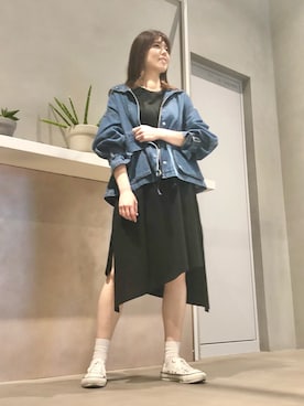 「CONVERSE TOKYO（コンバーストウキョウ）のアイテム（ジャケット/アウター）」を使った、tomokaさん（レディース・165cm）の春コーディネート
