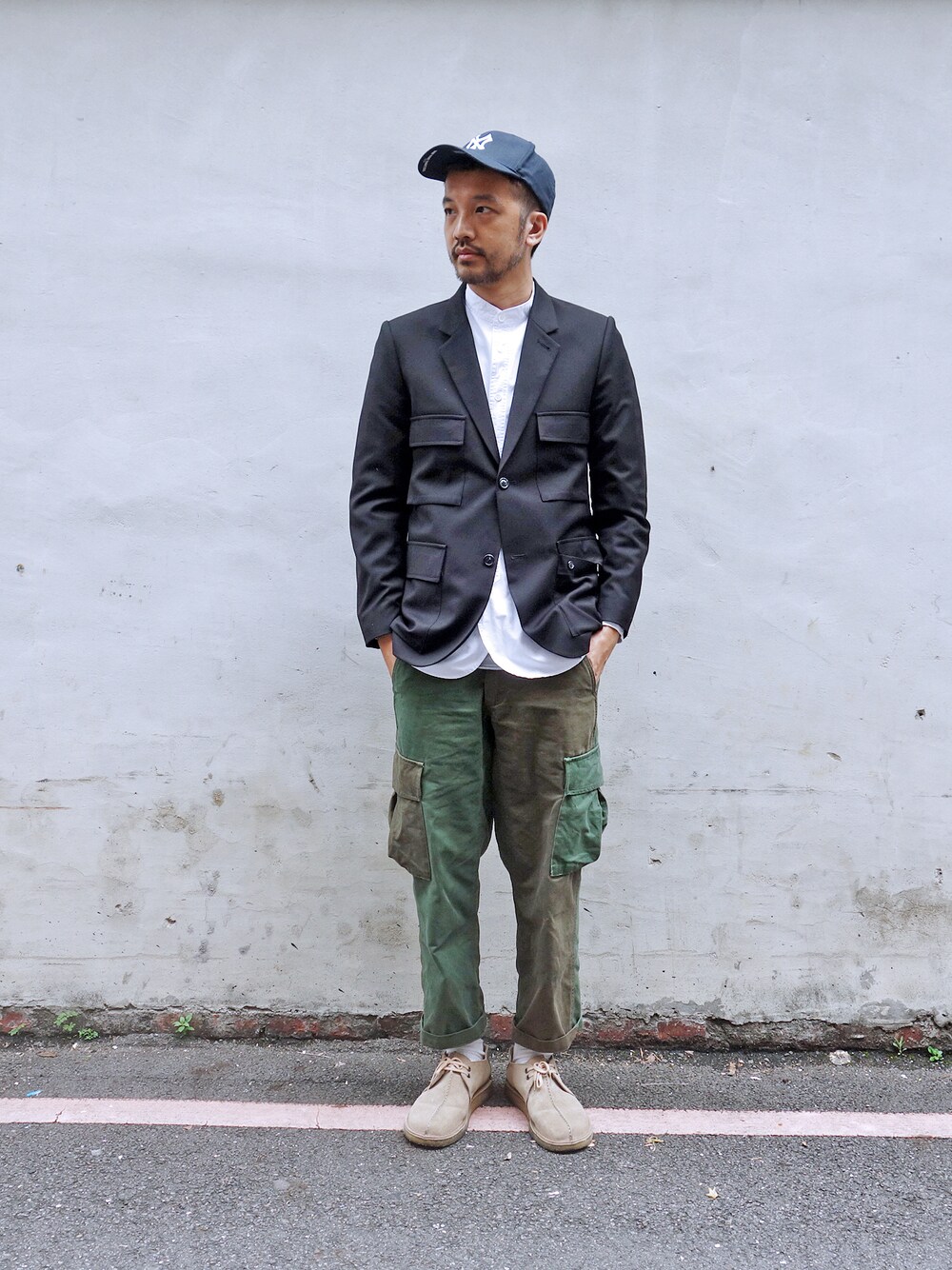 その他のTシャツ/カットソーを着用したメンズの夏コーディネートの1枚目の写真