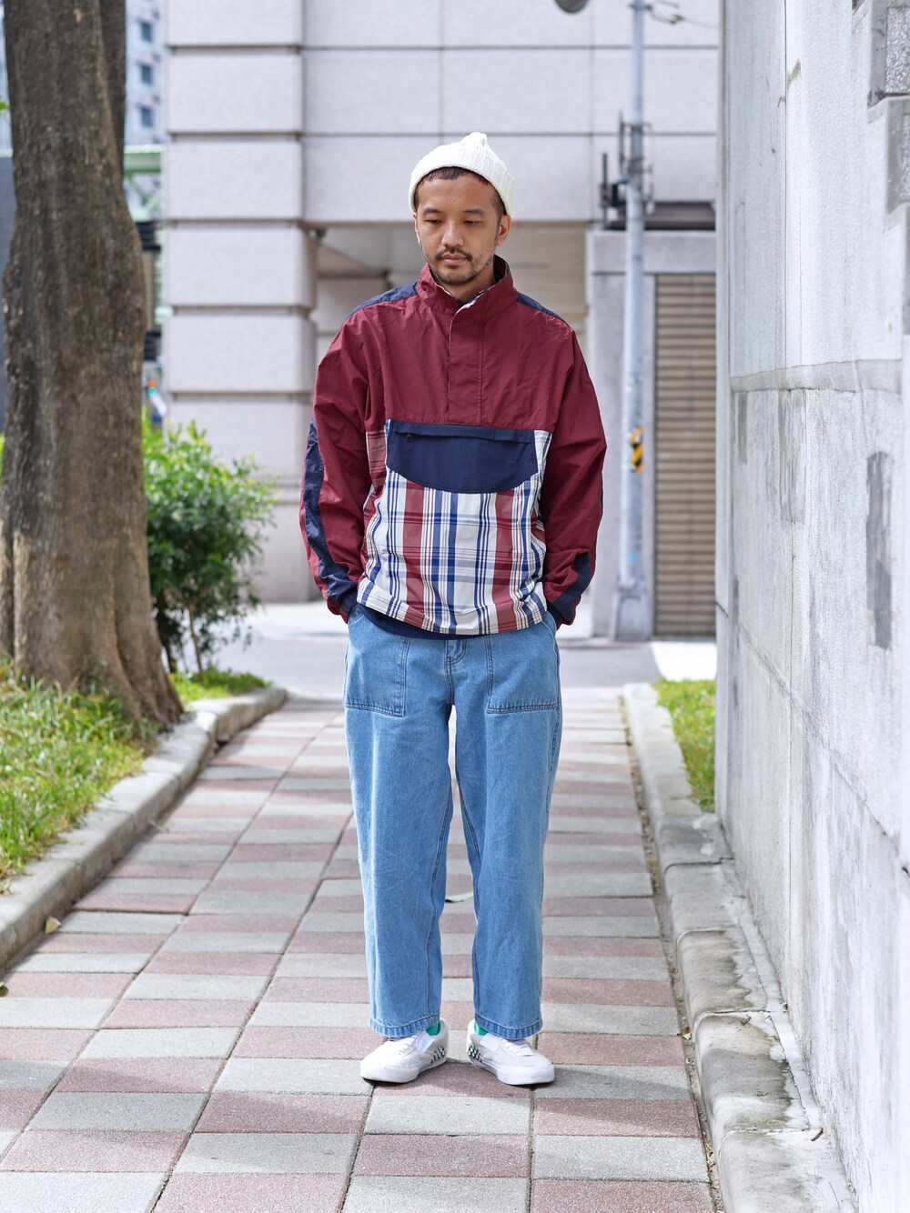 「VANS、BEAMS、cop by plain-me 」｜「COPのplain-me デニムワイドパンツ（デニムパンツ、ブルー系）」を使った、plain-me_Akkoさん（メンズ・177cm）の秋コーディネートの1枚目の写真