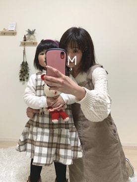 「ケーブルニット」｜「アイテム（ジャンパースカート）」を使った、うしさん（レディース・150cm）の冬コーディネート