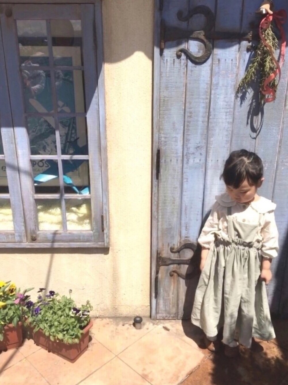 「キッズファッション、休日スタイル、おしゃれさんと繋がりたい、ワンピース、女の子、kids、３歳女の子」｜「韓国のアイテム（ワンピース、グリーン系）」を使った、api *✲ﾟ*｡さん（キッズ・90cm）の春コーディネートの1枚目の写真