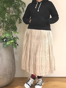 「平成最後のWEARISTAセンバツ」｜「アイテム（スニーカー）」を使った、かおりさん（レディース・162cm）の春コーディネート