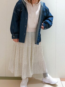 「OLIVE des OLIVE（オリーブデオリーブ）のアイテム（その他アウター）」を使った、かおりさん（レディース・162cm）の春コーディネート