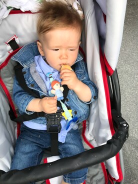 「babygap」｜「アイテム（デニムジャケット）」を使った、Foxさん（キッズ・61cm）の春コーディネート