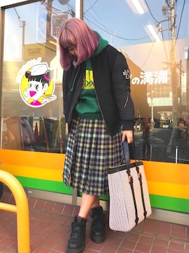 「THUNDERBOX（サンダーボックス）のアイテム」を使った、あゆみーなさんさん（レディース・165cm）の冬コーディネート