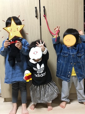 「OSHKOSH（オシュコシュ）のアイテム（デニムジャケット）」を使った、パピカナさん（キッズ・80cm）の秋コーディネート