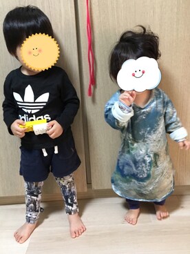 「アディダスオリジナルス」｜「アイテム（レギンス/スパッツ）」を使った、パピカナさん（キッズ・80cm）の秋コーディネート