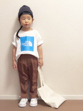 「部屋撮り」｜「アイテム（ニットキャップ/ビーニー）」を使った、KIYOKOHさん（キッズ・90cm）の春コーディネート