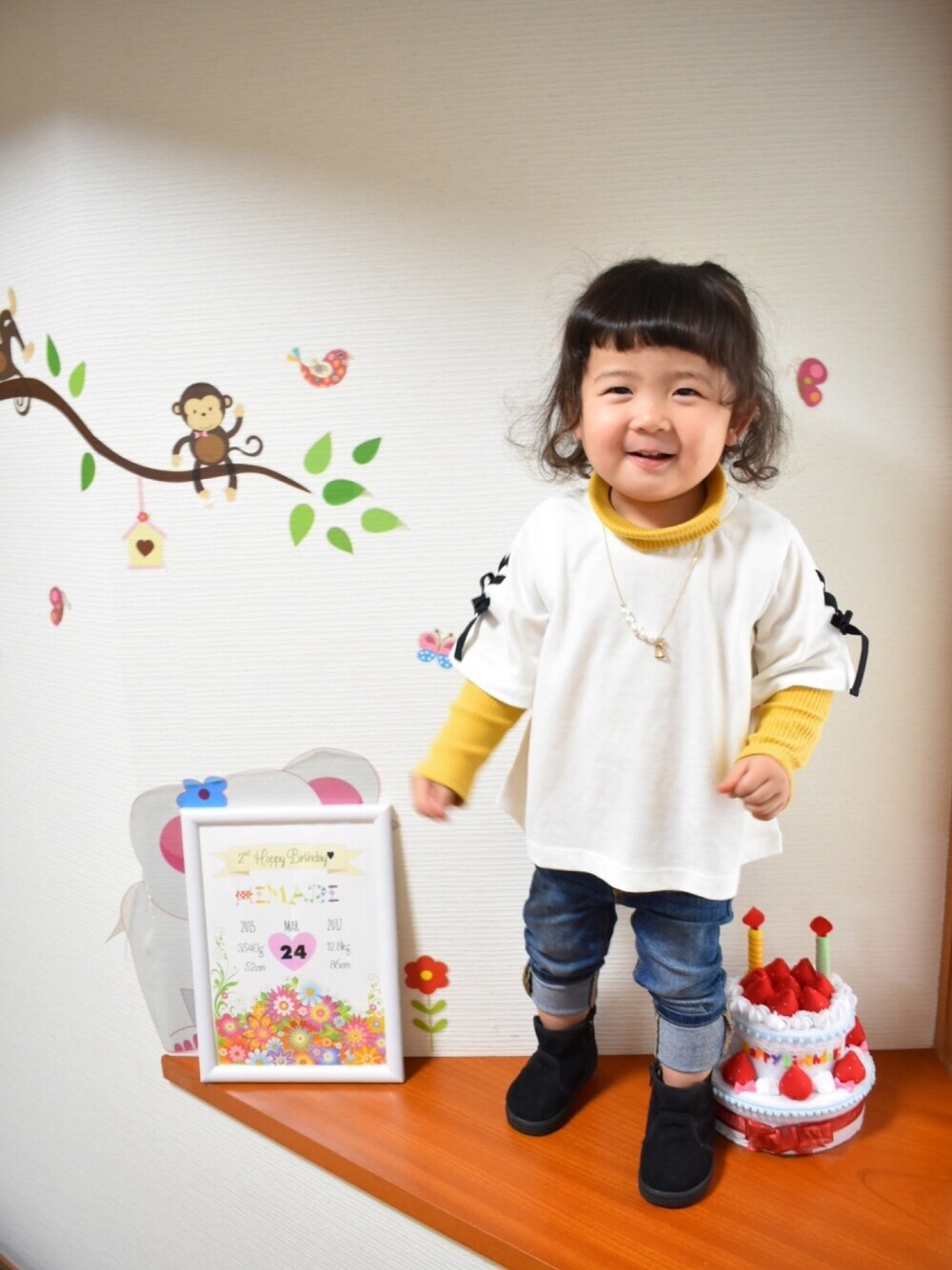「2歳、誕生日、ライトオン、デニム、タートルネック、GAP、プチプラ、ハンドメイド、カジュアルコーデ、キッズファッション」｜「西松屋のアイテム（ニット/セーター、イエロー系）」を使った、i_0324さん（キッズ・90cm）の春コーディネートの1枚目の写真