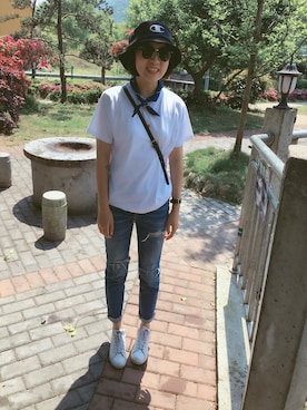 「Ungrid（アングリッド）のアイテム（マフラー）」を使った、佳日果果さん（レディース・160cm）の夏コーディネート