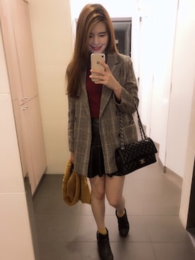 「ZARA（ザラ）のアイテム（スカート、ブラック系）」を使った、Katherineさん（レディース・165cm）の冬コーディネート