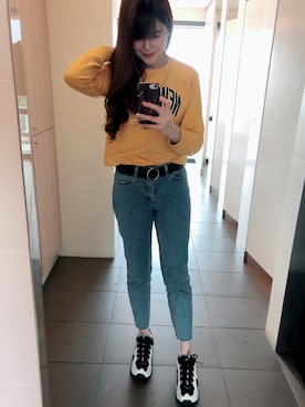 「SKECHERS（スケッチャーズ）のアイテム（スニーカー、グリーン系）」を使った、Katherineさん（レディース・165cm）の冬コーディネート