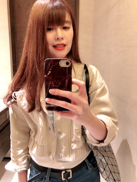 「BAO BAO ISSEY MIYAKE（バオバオイッセイミヤケ）のアイテム（ショルダーバッグ、グレー系）」を使った、Katherineさん（レディース・165cm）の春コーディネート