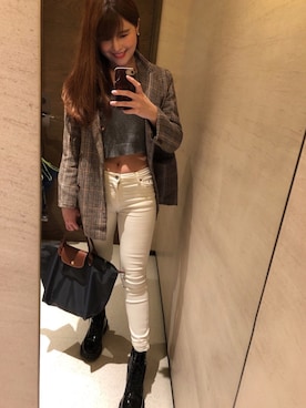 「ZARA（ザラ）のアイテム（チノパンツ、ホワイト系）」を使った、Katherineさん（レディース・165cm）の春コーディネート