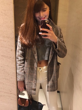 「ZARA（ザラ）のアイテム（チノパンツ、ホワイト系）」を使った、Katherineさん（レディース・165cm）の春コーディネート