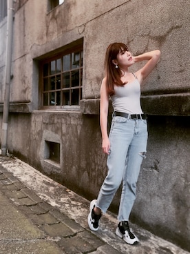 「adidas（アディダス）のアイテム（スニーカー、ブラック系）」を使った、Katherineさん（レディース・165cm）の夏コーディネート