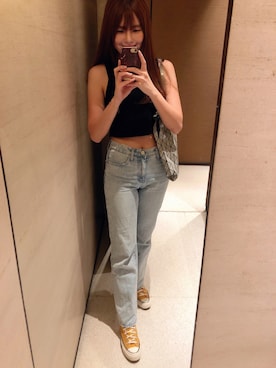 「CONVERSE（コンバース）のアイテム（その他シューズ、イエロー系）」を使った、Katherineさん（レディース・165cm）の秋コーディネート