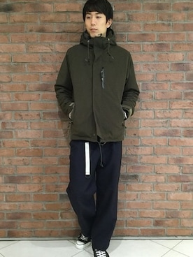 「JOURNAL STANDARD（ジャーナルスタンダード）のアイテム（マウンテンパーカー）」を使った、Rikuさん（メンズ・181cm）の秋コーディネート