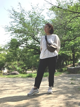 「Deuxieme Classe（ドゥーズィエムクラス）のアイテム（ボディバッグ/ウエストポーチ）」を使った、yayowillさん（レディース・159cm）の春コーディネート