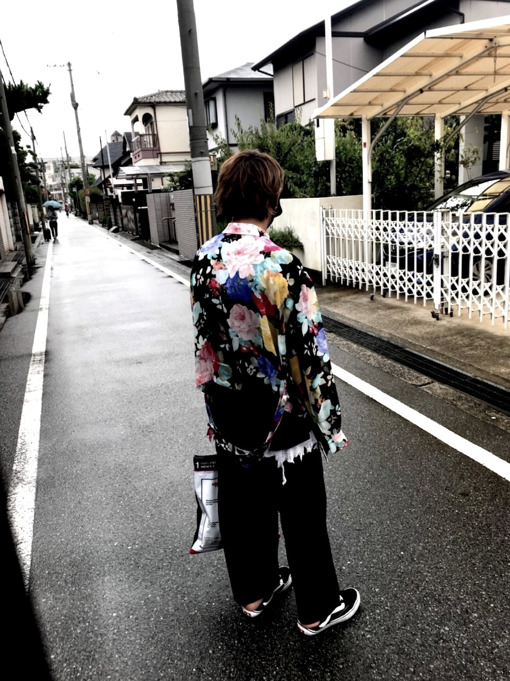 「秋服準備はじめました、おしゃれさんと繋がりたい、ヴィンテージ、グッチ、OFF-WHITE、G-DRAGON」｜「doubletのアイテム（トートバッグ、レッド系）」を使った、HAYATONTON さん（メンズ・167cm）の秋コーディネートの1枚目の写真