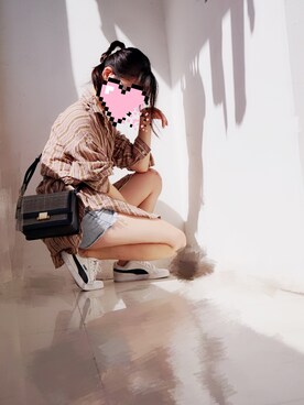 「PUMA（プーマ）のアイテム（Sneakers、ホワイト系）」を使った、Claire Hooさん（レディース・162cm）の秋コーディネート