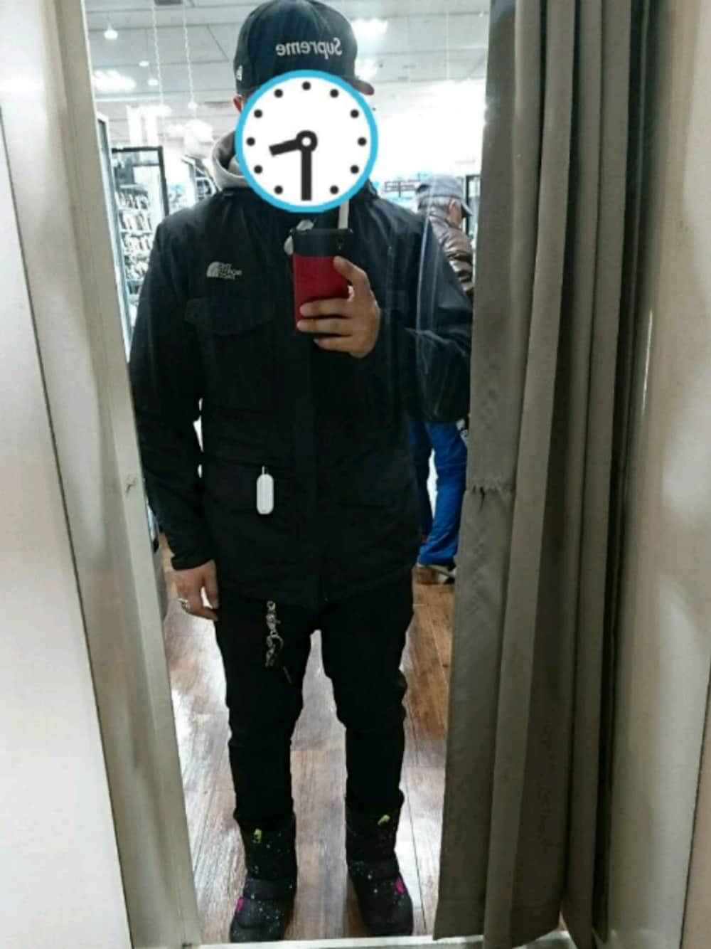 「Supreme のアイテム（キャップ、ブラック系）」を使った、deepdeepdeepさん（メンズ・175cm）の秋コーディネートの1枚目の写真