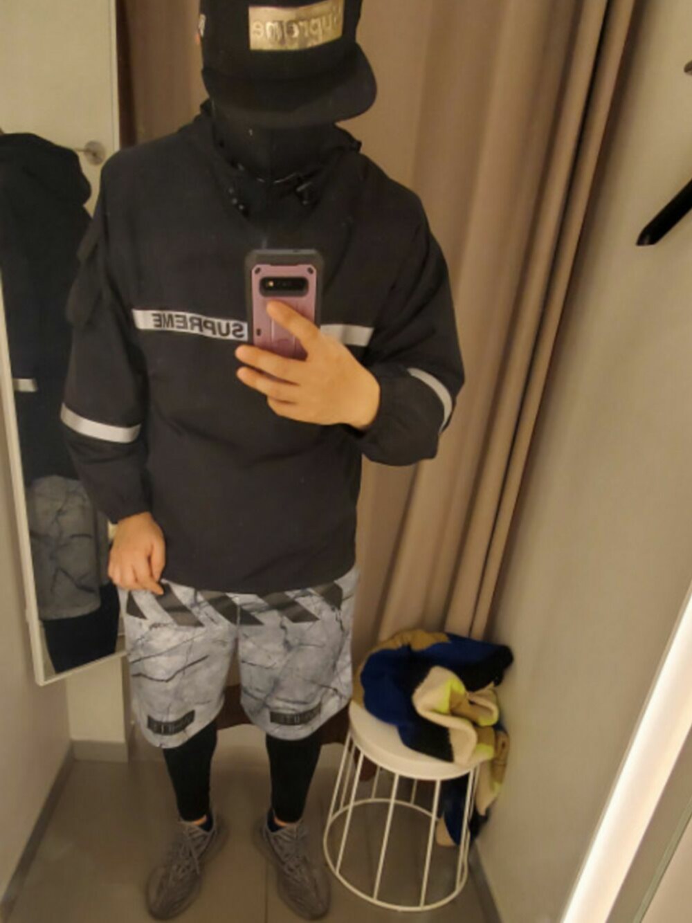 「off whiteのOFF WHITE マーブルメッシュショーツ（その他パンツ、グレー系）」を使った、deepdeepdeepさん（メンズ・175cm）の秋コーディネートの1枚目の写真
