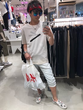 「アイテム（スリッポン）」を使った、はっちさん（メンズ・172cm・20代）の春コーディネート