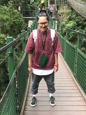 「pizza cut five（ピザカットファイブ）のアイテム（パンツ）」を使った、安藤祐維さん（レディース・157cm）の春コーディネート