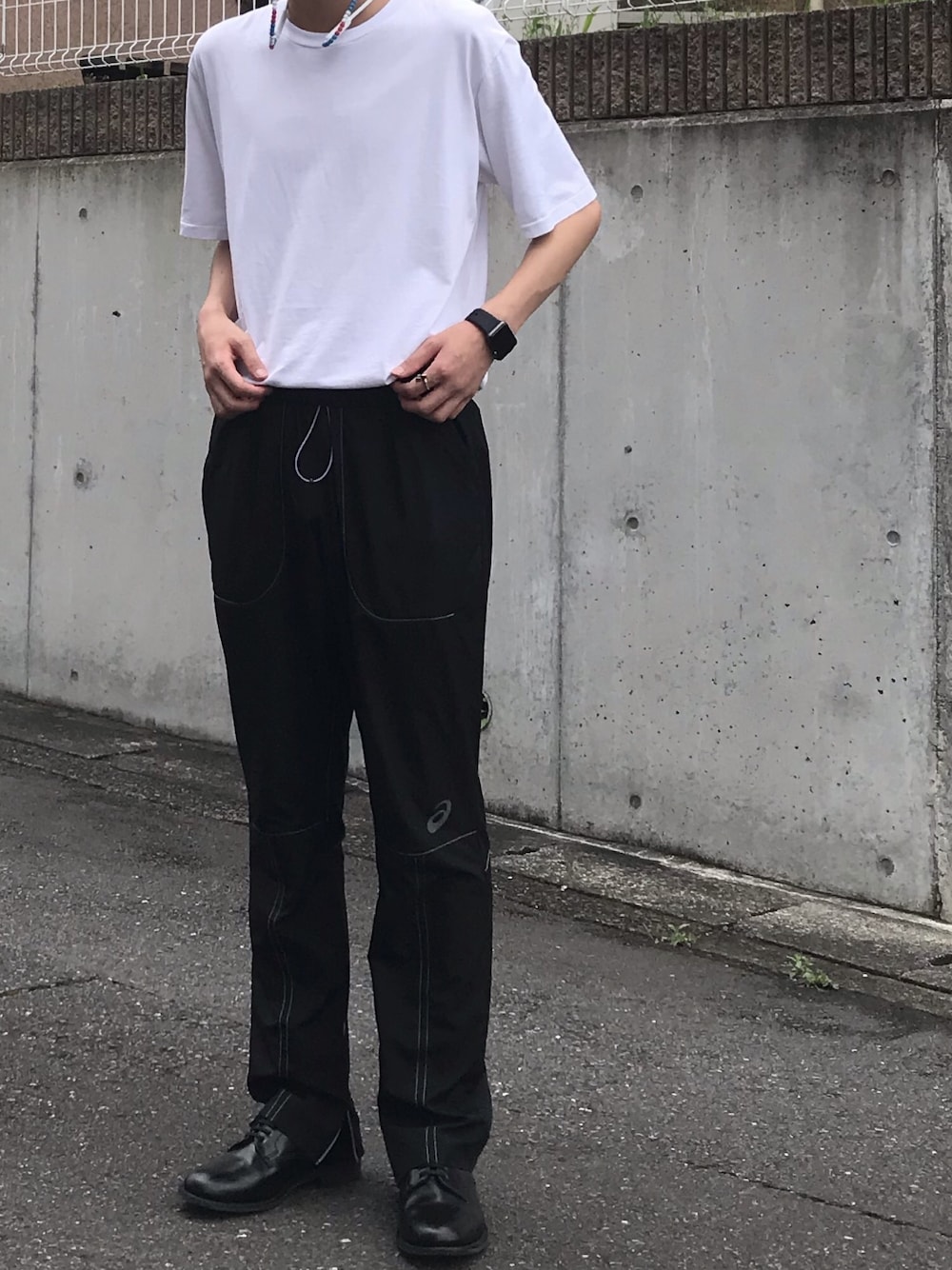 「AURALEE、kiko kostadinov、ootd、今日のコーデ、夏コーデ、シンプルコーデ、休日スタイル、Tシャツ、タックイン」｜「AURALEEのアイテム（Tシャツ/カットソー、ホワイト系）」を使った、peaceさん（メンズ・173cm）の夏コーディネートの1枚目の写真