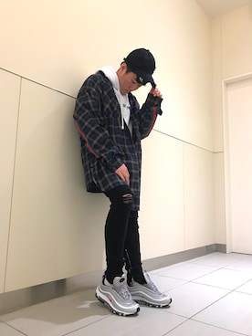 「DANKE SCHON（ダンケシェーン）のアイテム（キャップ）」を使った、柏木　翔真さん（メンズ・165cm）の冬コーディネート