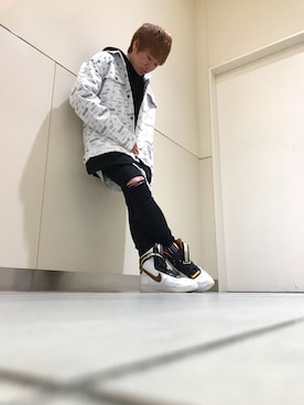 「PLEASURES（プレジャー）のPLEASURES/プレジャーズ/REJECT TRUCKER JACKET（デニムジャケット）」を使った、柏木　翔真さん（メンズ・165cm）の春コーディネート