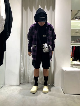 「WHITELAND（ホワイトランド）のアイテム（ボディバッグ/ウエストポーチ）」を使った、柏木　翔真さん（メンズ・165cm）の夏コーディネート